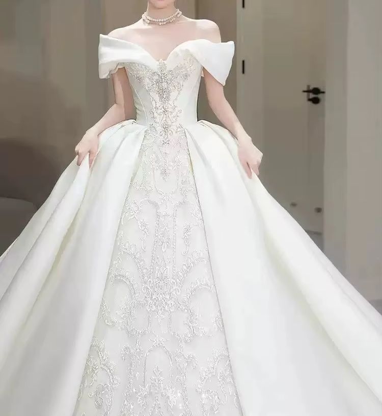 Chic Wedding Dresses Off Shoul - đánh giá và giá Embroidery Skirt